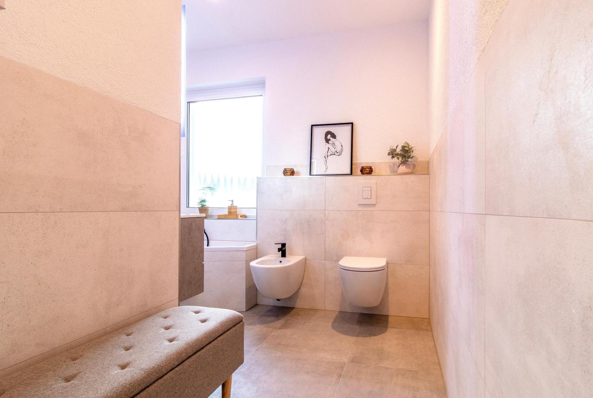 Stilvolles City-Apartment I Netflix I Wlan L Stellplatz I Zentral Schwarzenberg  Esterno foto