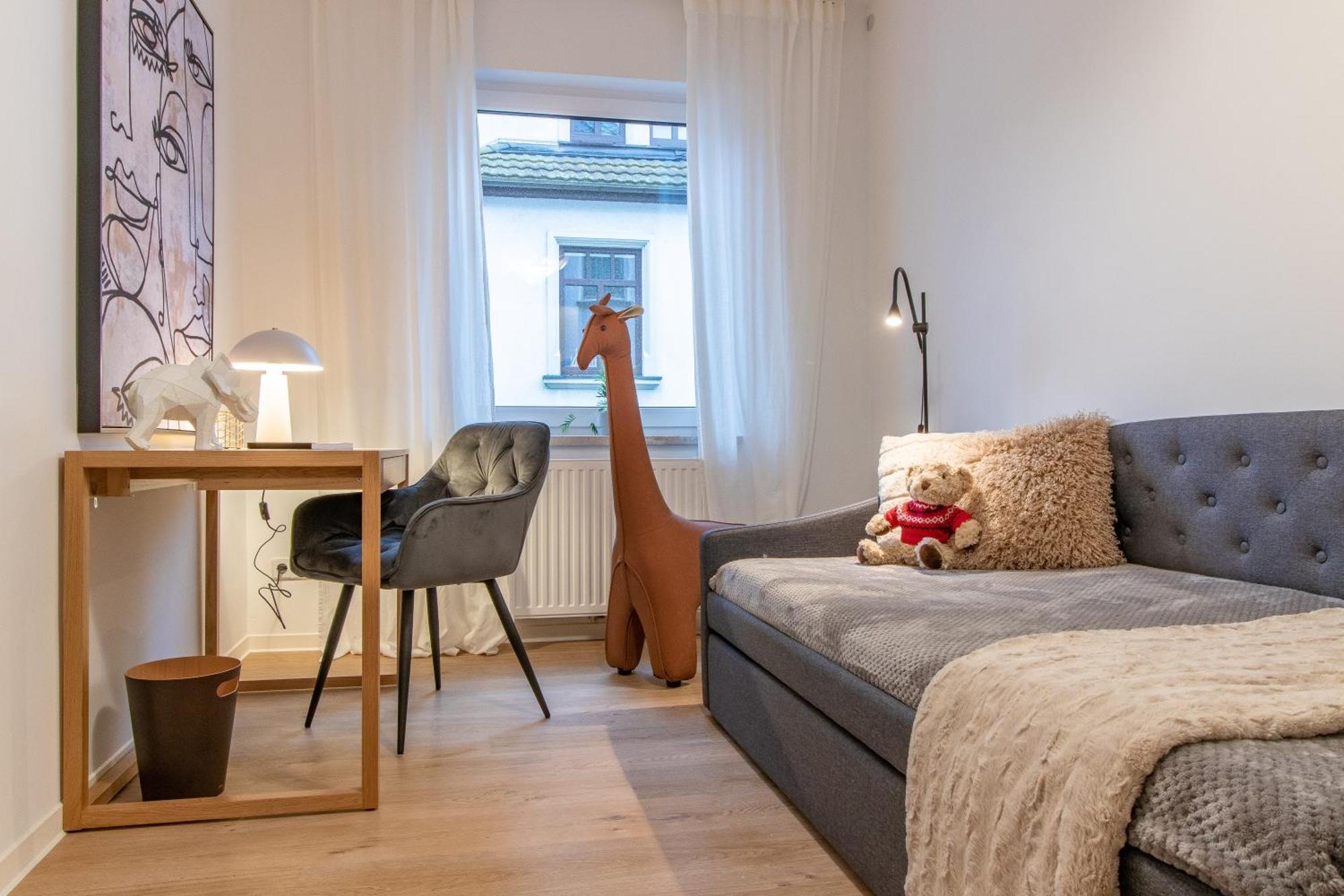 Stilvolles City-Apartment I Netflix I Wlan L Stellplatz I Zentral Schwarzenberg  Esterno foto
