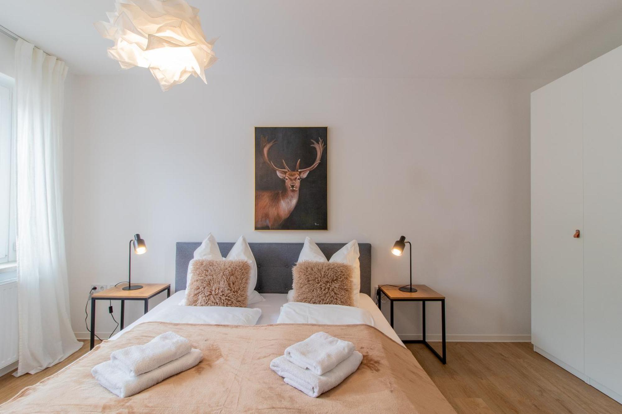 Stilvolles City-Apartment I Netflix I Wlan L Stellplatz I Zentral Schwarzenberg  Esterno foto