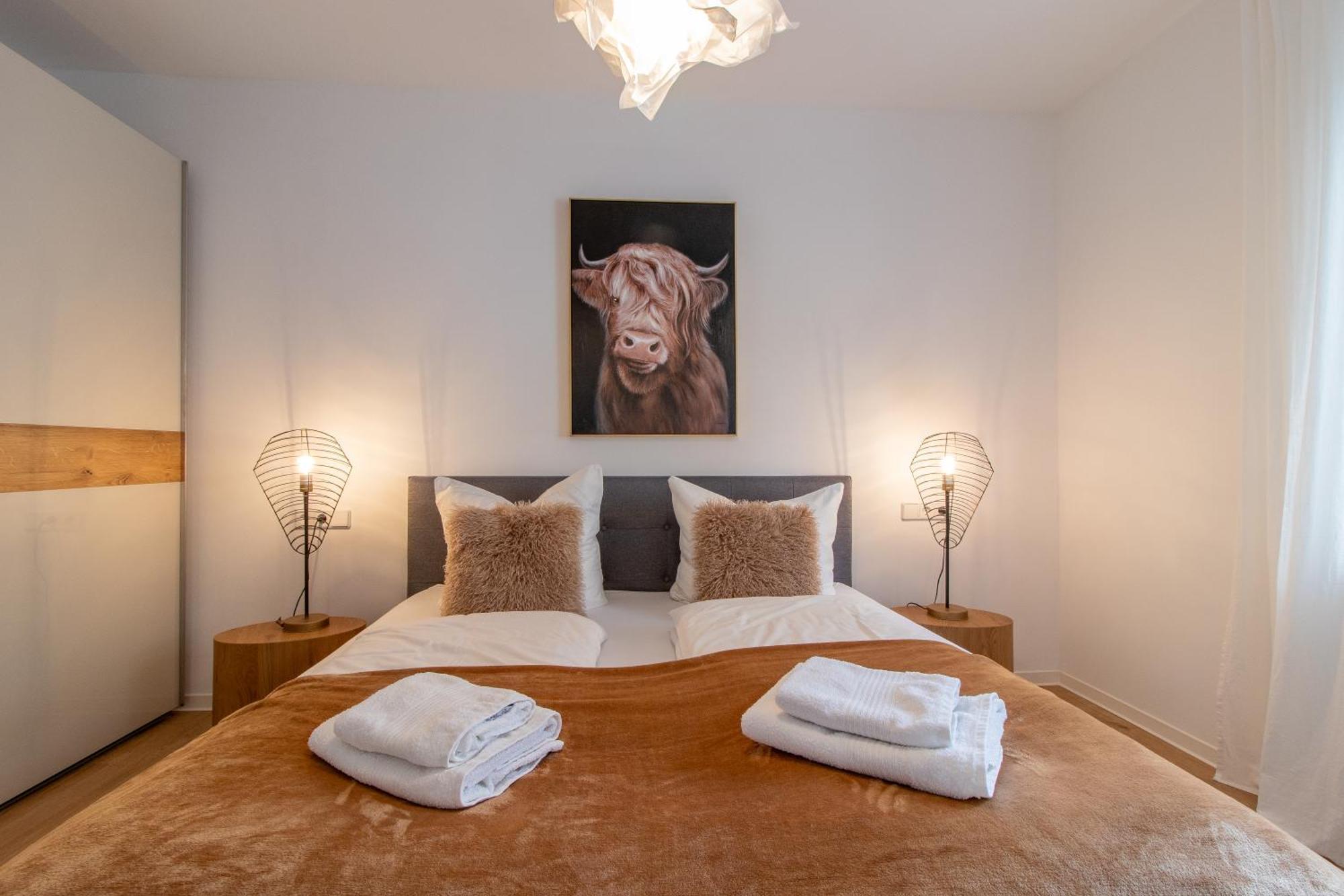 Stilvolles City-Apartment I Netflix I Wlan L Stellplatz I Zentral Schwarzenberg  Esterno foto
