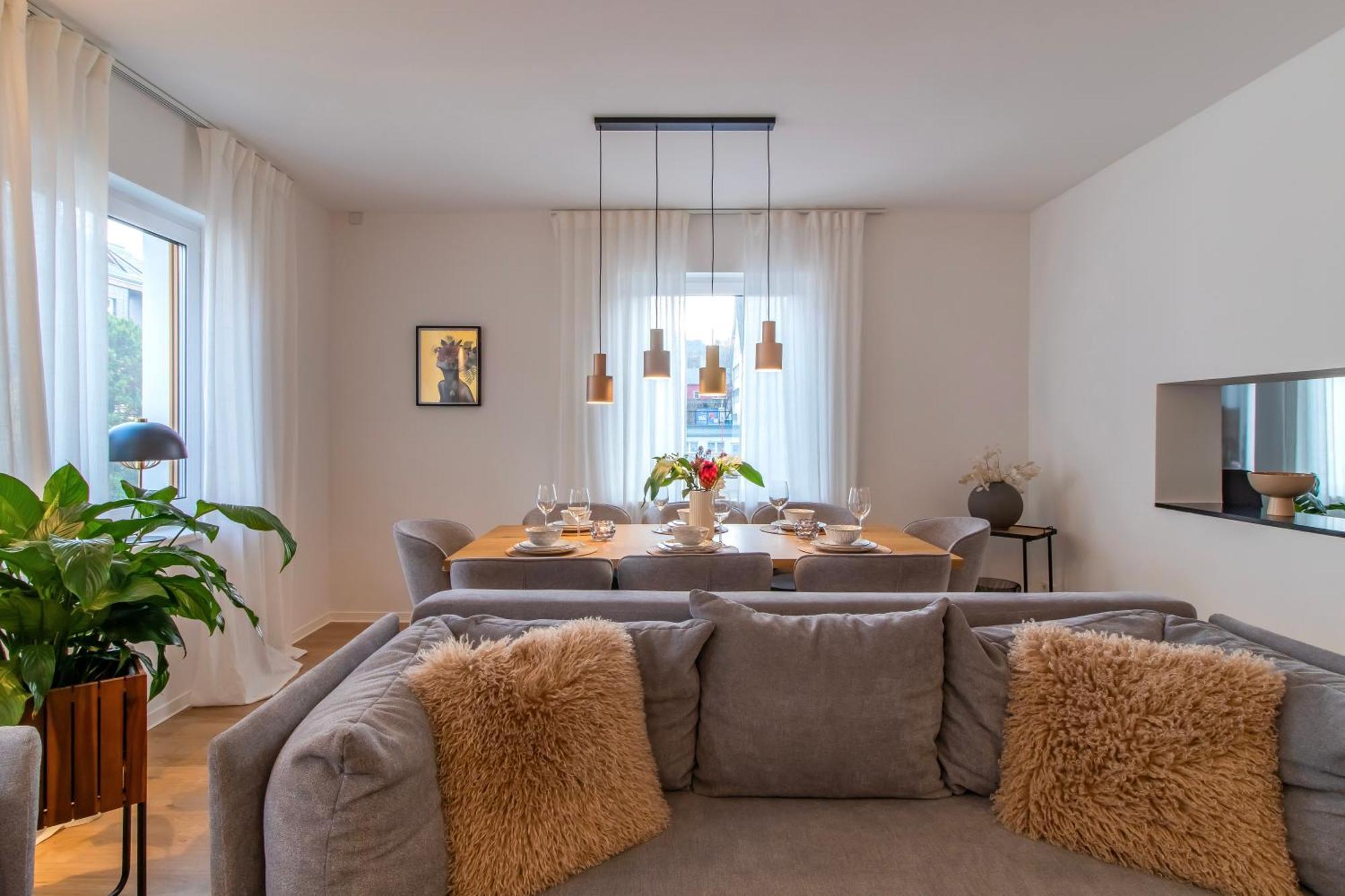 Stilvolles City-Apartment I Netflix I Wlan L Stellplatz I Zentral Schwarzenberg  Esterno foto